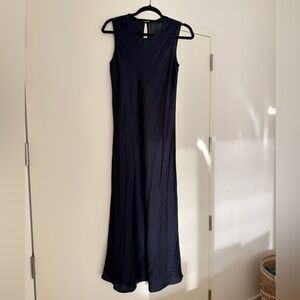 Quince Washable Silk Navy Sleeveless Dress